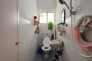 Taman Tepi Sungai ( Taman Teluk Pulai Indah )