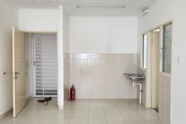 De Bayu Apartment @ Setia Alam