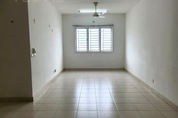 De Bayu Apartment @ Setia Alam