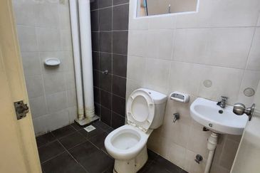 De Bayu Apartment @ Setia Alam