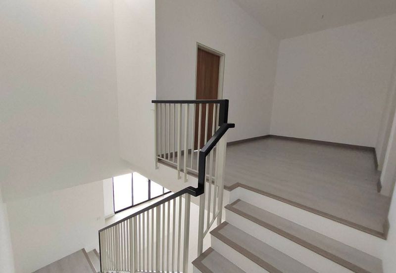 Nadira 3 @ Bukit Raja