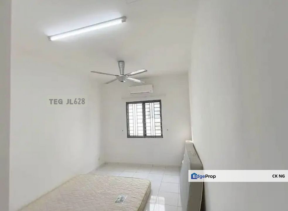 Seti Permai 2 Setia Alam Partially Furnished Double Storey House, Selangor, Shah Alam