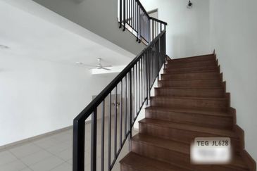 Ayra @ Bandar Bukit Raja