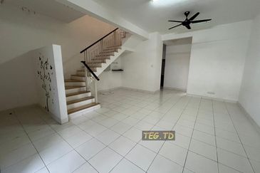 Saron @Bandar Bukit Raja