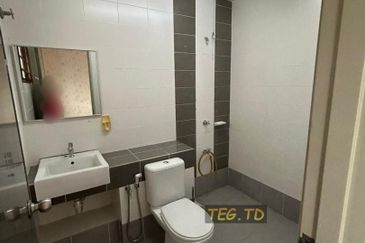 Saron @Bandar Bukit Raja