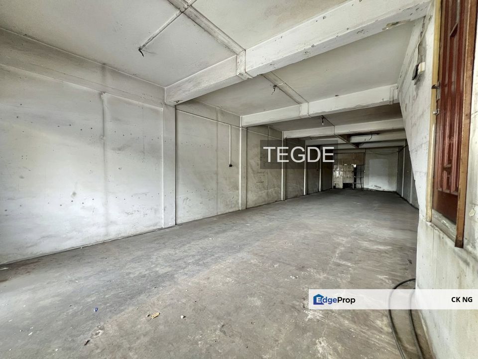Ground floor shop lot Jalan Tapah Kawasan 18 Klang Near Pin Hwa High School, Selangor, Klang