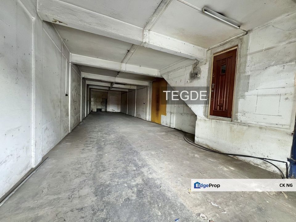 Ground floor shop lot Jalan Tapah Kawasan 18 Klang Near Pin Hwa High School, Selangor, Klang