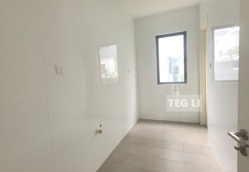 Broadleaf Residences, Hometree