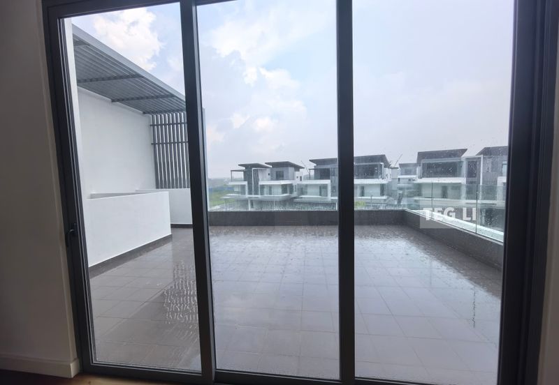 Broadleaf Residences, Hometree