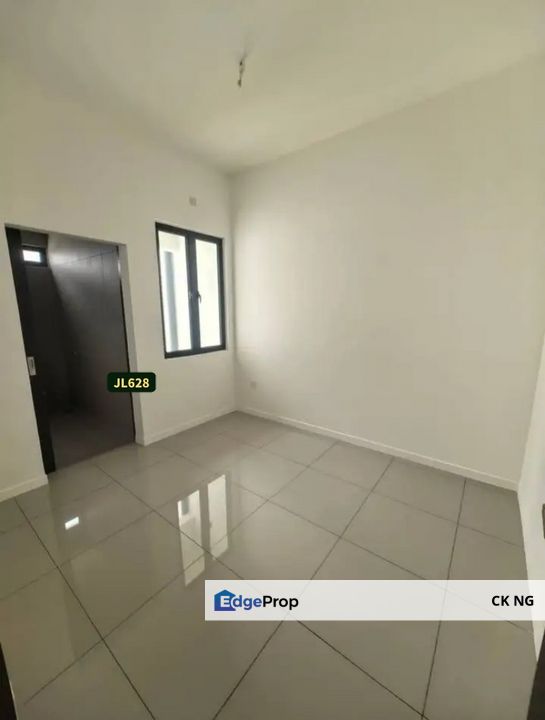 Nadira Bandar Bukit Raja Klang Brand New 20x75 Facing Open, Selangor, Klang