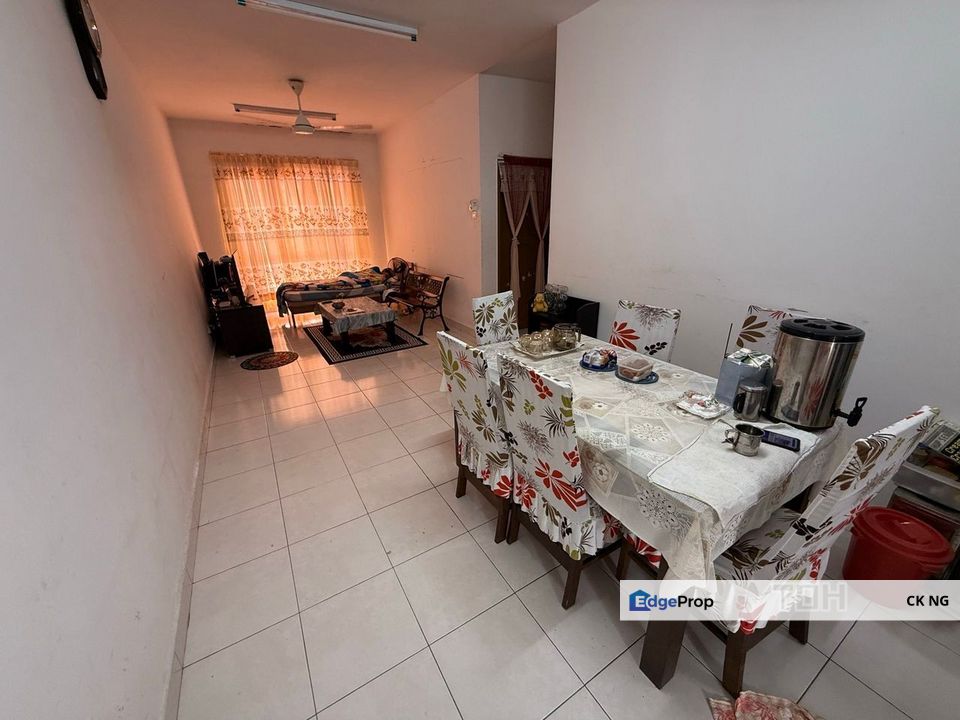 Ground Floor Azaria Apartment Bandar Parkland Bestari Klang, Selangor, Klang