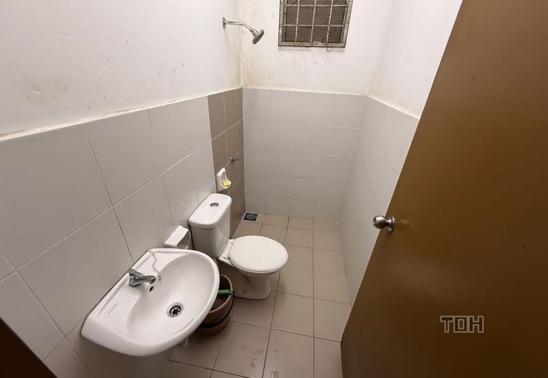 Azaria Apartment @ Bandar Paklands