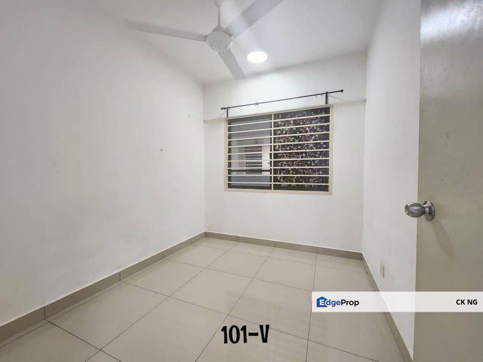 Alam Sanjung Apartment Shah Alam Seksyen 22 Basic Unit, Selangor, Shah Alam