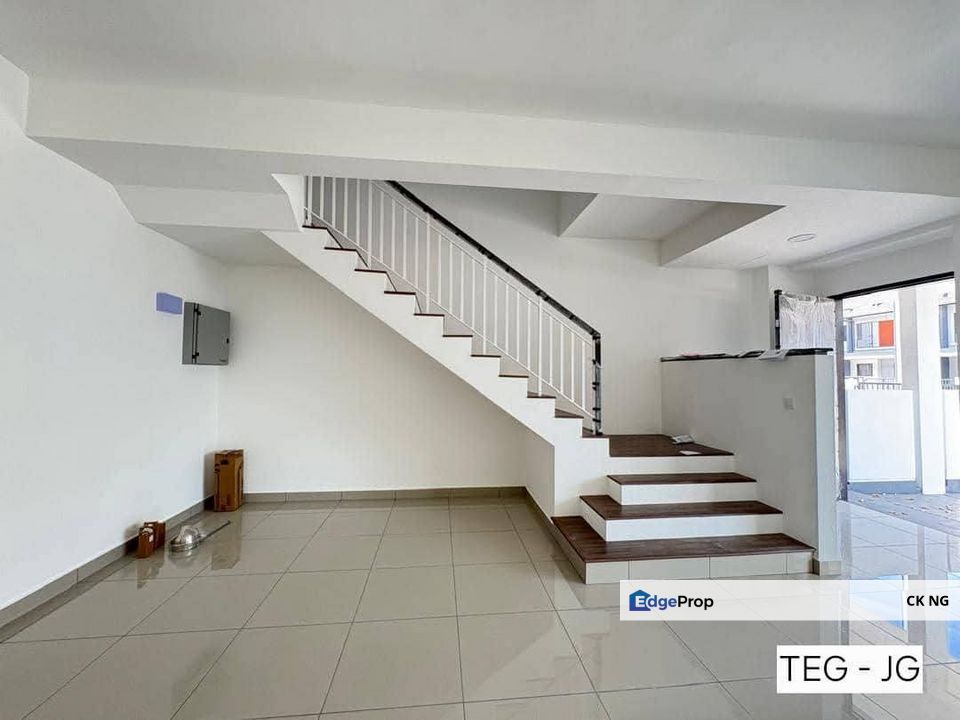 Casira 3 Bandar Bukit Raja Klang Partially Furnished Nice unit, Selangor, Klang