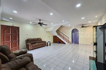 Taman Tepi Sungai ( Taman Teluk Pulai Indah )