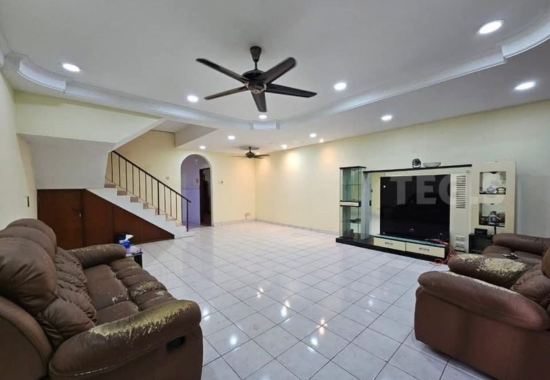 Taman Tepi Sungai ( Taman Teluk Pulai Indah )