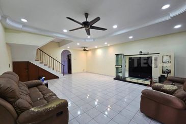 Taman Tepi Sungai ( Taman Teluk Pulai Indah )