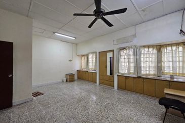 Taman Tepi Sungai ( Taman Teluk Pulai Indah )