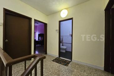 Taman Tepi Sungai ( Taman Teluk Pulai Indah )