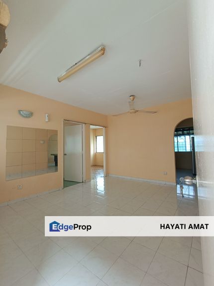 Flat Pinggiran Batu Caves Tingkat 3 dekat LRT KTM , Selangor, Batu Caves 
