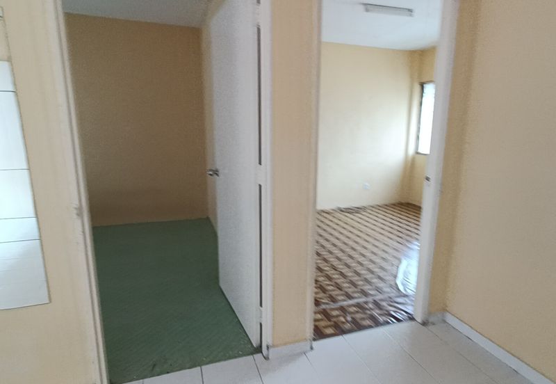 Flat Pinggiran Batu Caves Tingkat 3 dekat LRT KTM 