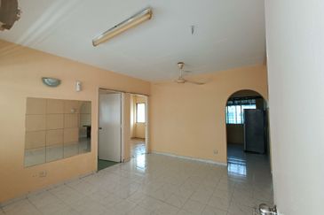 Flat Pinggiran Batu Caves Tingkat 3 dekat LRT KTM 