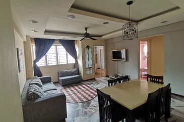 Tasik Heights Apartment