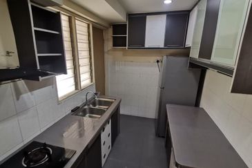 Tasik Heights Apartment