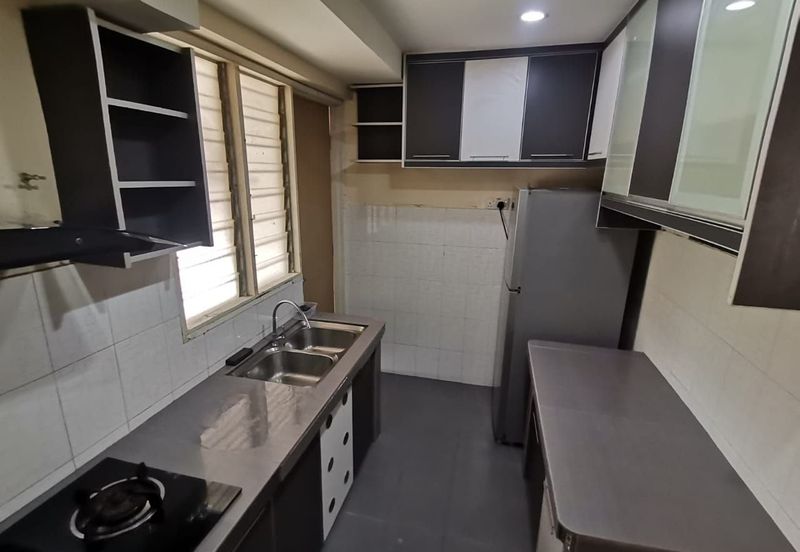 Tasik Heights Apartment