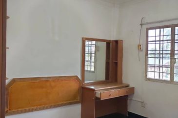 Apartment Bunga Raya