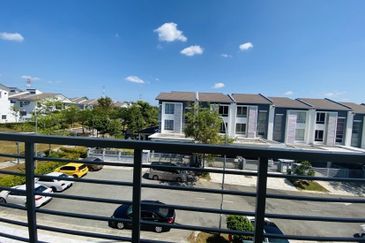 Fairfield Residences, Tropicana Heights