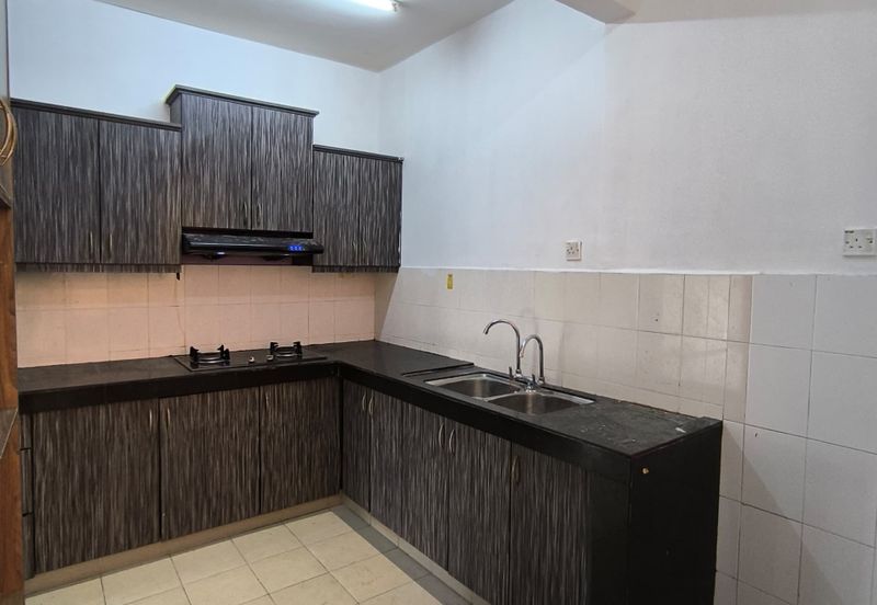 Pangsapuri Seri Dahlia, Desa Alam