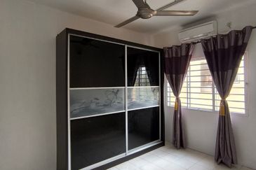 Pangsapuri Seri Dahlia, Desa Alam