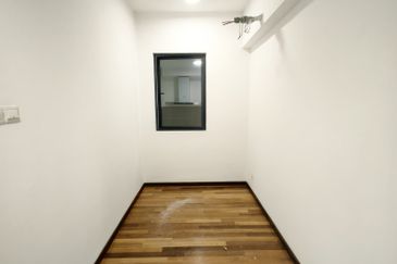 Renai Jelutong Residences