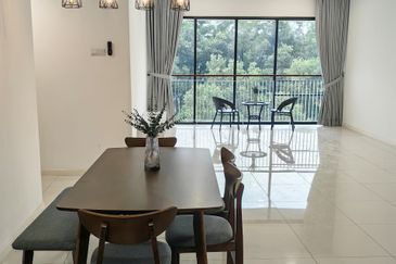 Renai Jelutong Residences