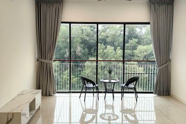 Renai Jelutong Residences