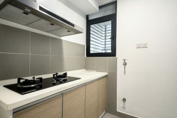 Renai Jelutong Residences