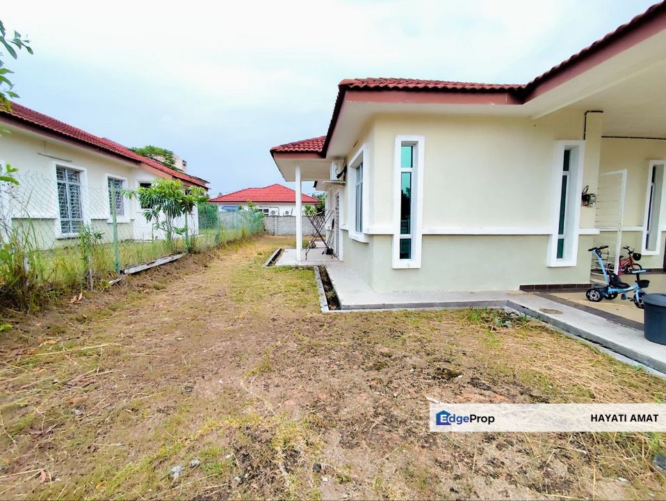 Jual Banglo Setingkat Mahkota Hills , Negeri Sembilan, Lenggeng