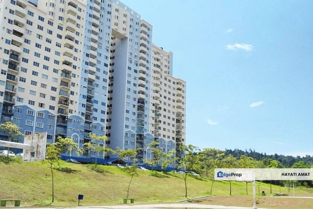 For Sale Desaminium Rimba Blok Merbau Seri Kembangan dekat sekolah l 5 Bilik, Selangor, Puchong South