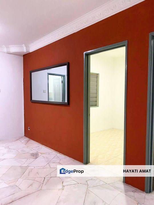 For Sale Desaminium Rimba Blok Merbau Seri Kembangan dekat sekolah l 5 Bilik, Selangor, Puchong South