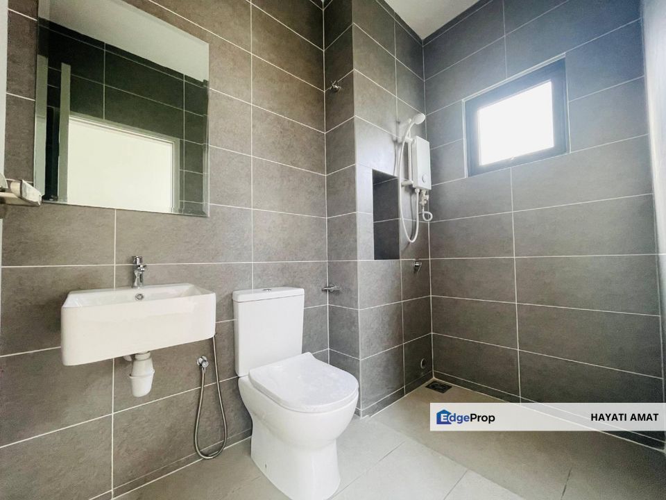 Corner Lot Semi D Cyberjaya Sejati Lakeside 2 near Amenities, Selangor, Cyberjaya