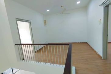 BANDAR AINSDALE FASA 3B (TENANG)