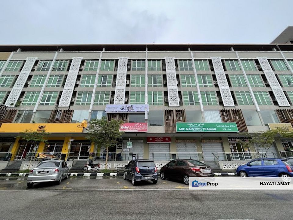 Ground Floor Shop Jalan Hilir Pasar Kota Bharu l 2 Unit l High Traffic Area, Kelantan, Kota Bharu