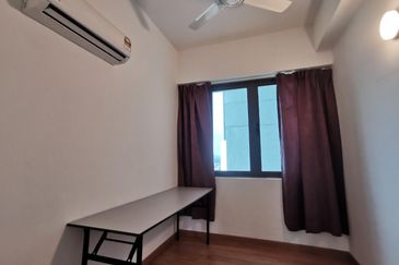 Lake Point Residence