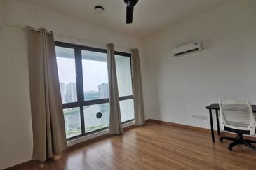 Lake Point Residence