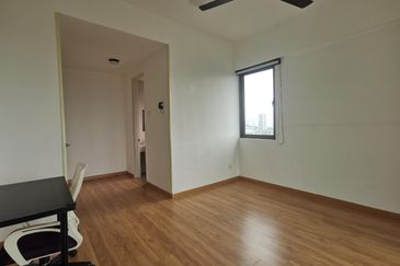 Lake Point Residence