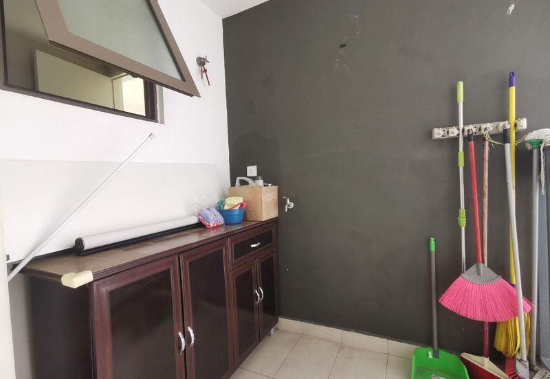 Lake Point Residence