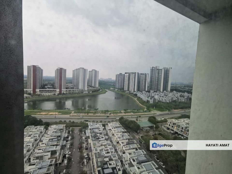 Lake Point Residence Corner Unit For Sale Cyberjaya near University of Cyberjaya l MMU Cyberjaya, Selangor, Cyberjaya