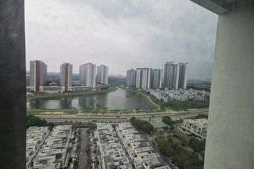 Lake Point Residence