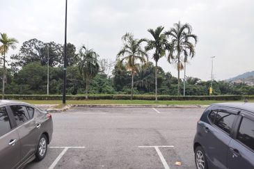 Baris Place @ Setia Mayuri